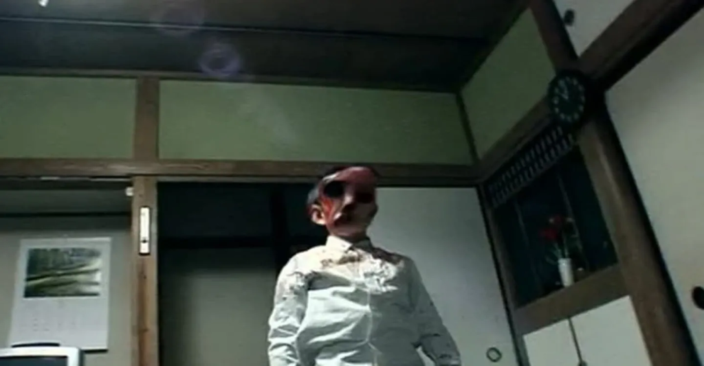 Kadr z Noroi: The Curse